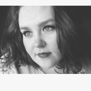 Meet your Posher, Carly